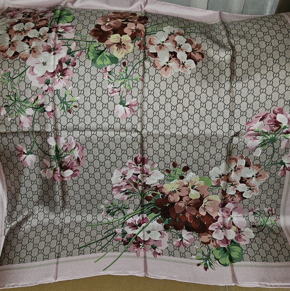 Gucci Floral Monogram Silk Scarf - Picture 1 of 2